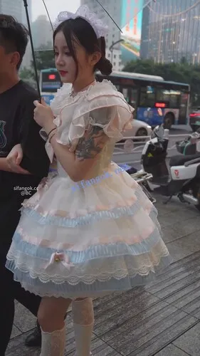 【永久专享】(BC-SSS-100)⭐小母狗陪金主大叔..透明内诱惑小孩哥+酒店录音【1V】【2.1G】 预览图 4