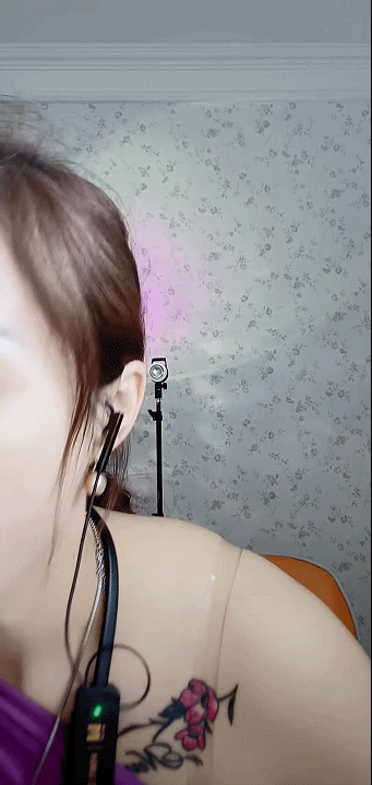 【快手福利】风骚骚舞御姐【快乐晨宝儿】抖奶口交道具②【43V】【5.83G】 预览图 8