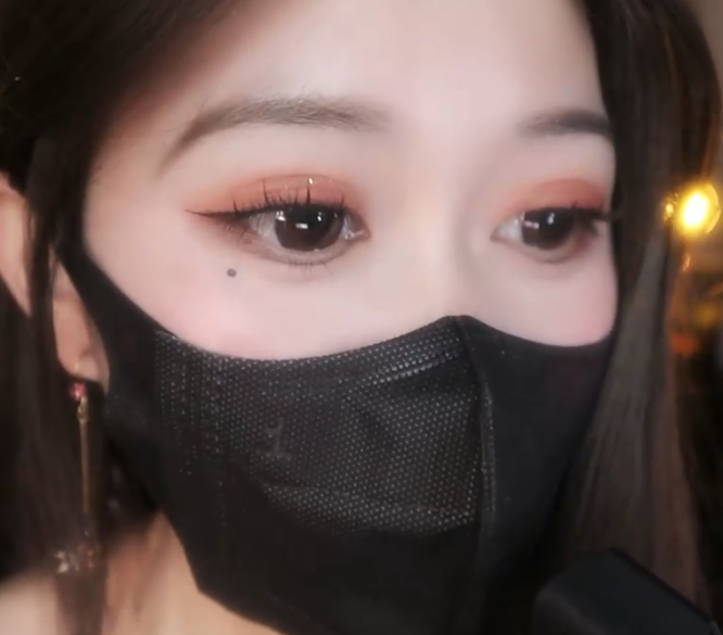 清清睡不醒_呀_40离异带2娃坚持直播_20260123 1V346M百度盘 预览图 1