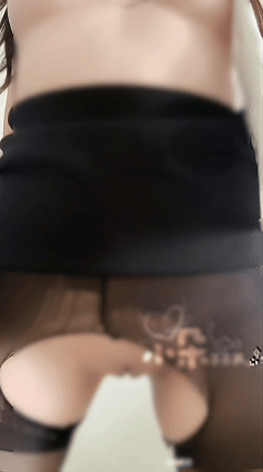 推特嫩妹大学生 纯欲小朵 真金定制裸舞 插穴娇喘美不胜收【48V】【1.59G】 预览图 13