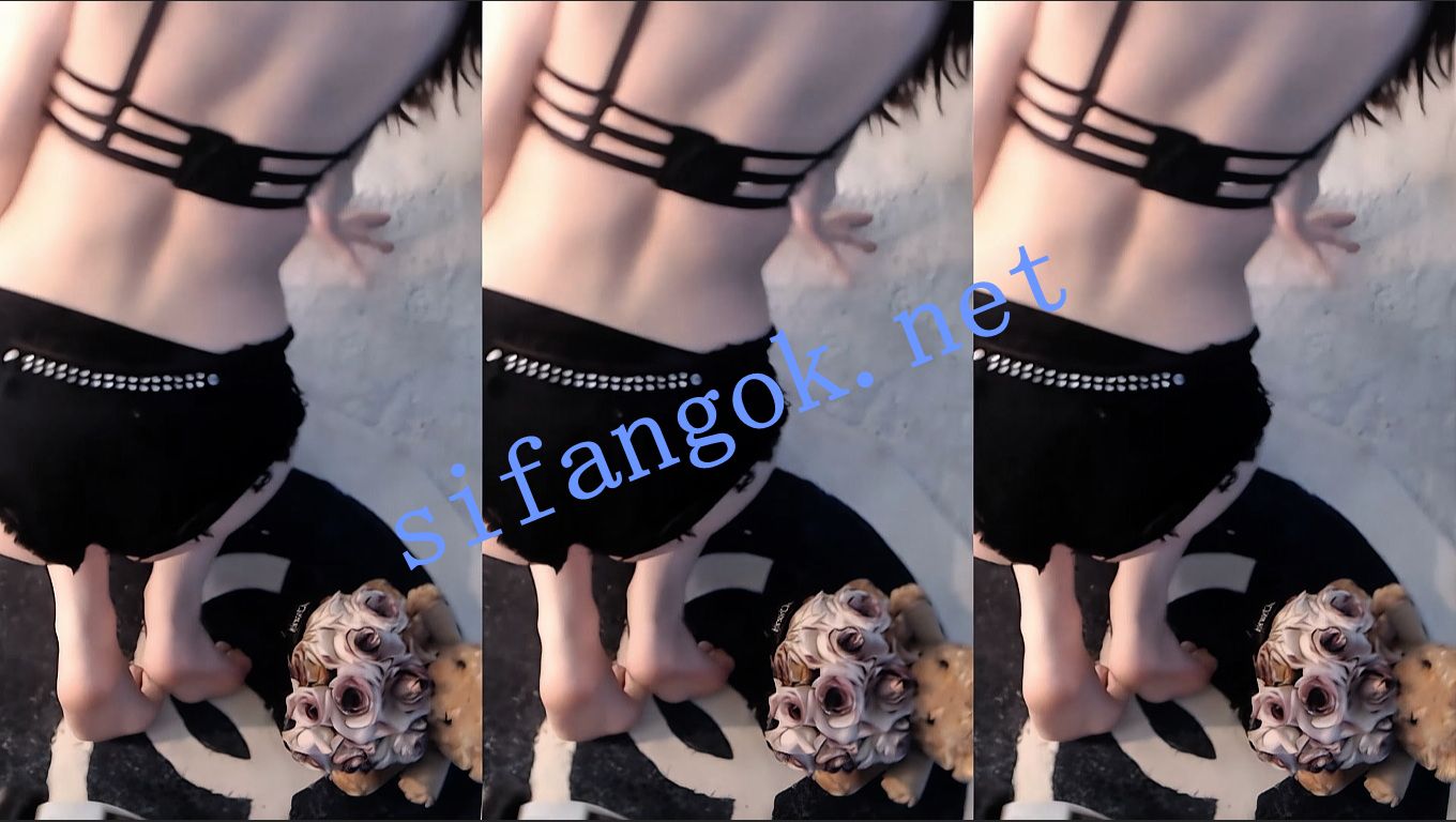 【畅聊】夏盈盈 深夜擦边女王漏内骚舞 年度精选【15V】【1.28G】 预览图 5