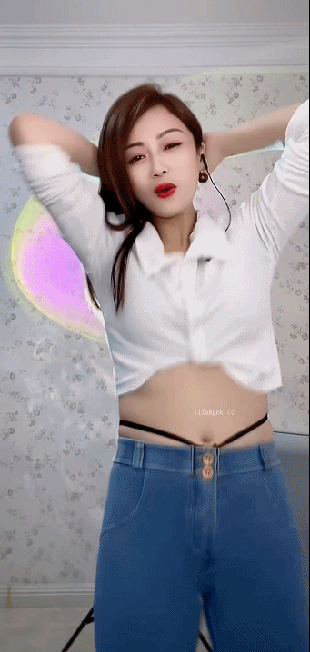 【快手福利】风骚骚舞御姐【快乐晨宝儿】抖奶口交道具②【43V】【5.83G】 预览图 14