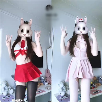 推特嫩妹大学生 纯欲小朵 真金定制裸舞 插穴娇喘美不胜收【48V】【1.59G】 预览图 31