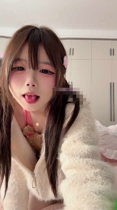 幸酱 抖音双马尾少萝新作白丝小熊围裙自慰 【1V 1.5GB】-福利岛