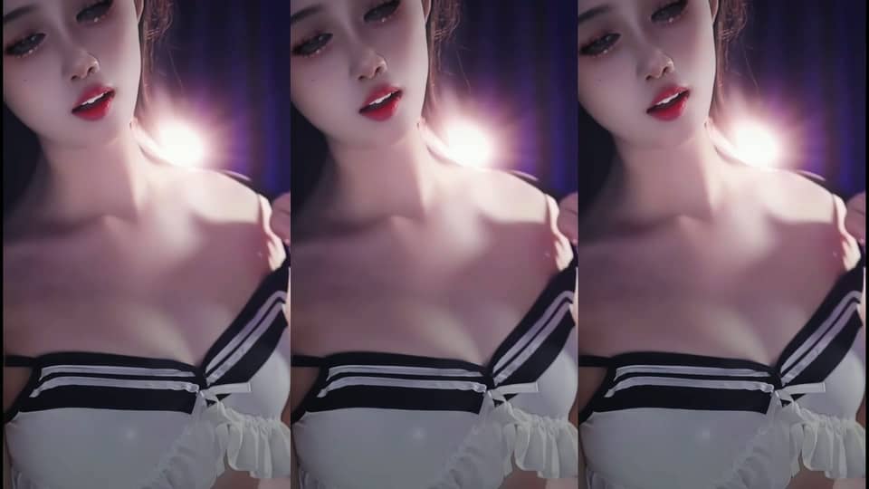 虎牙 沫沫吃饱饱 透视露毛定制 无水印收藏版【5V】【1.04G】 预览图 8