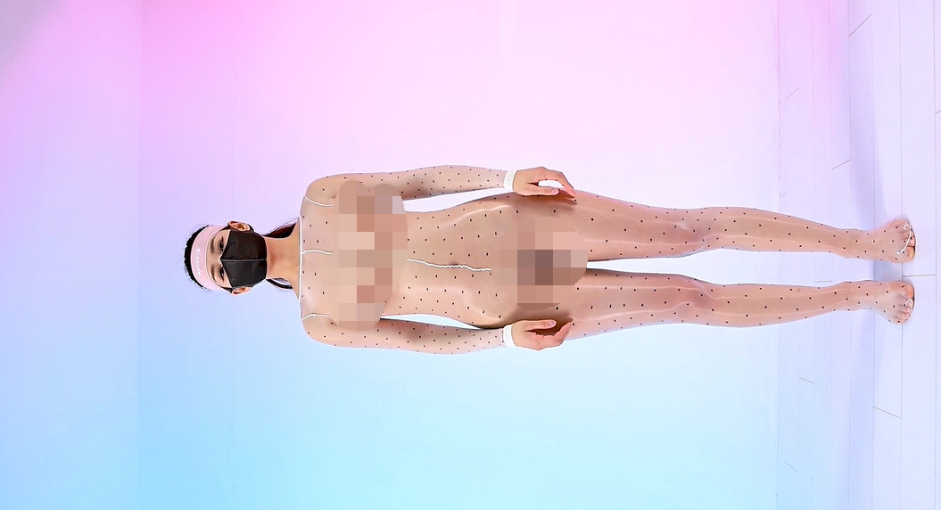 日月俱乐部 山庄VIP 高级新模动感裸舞 大尺开腿顶逼小合集 【10V2.35G】 预览图 1