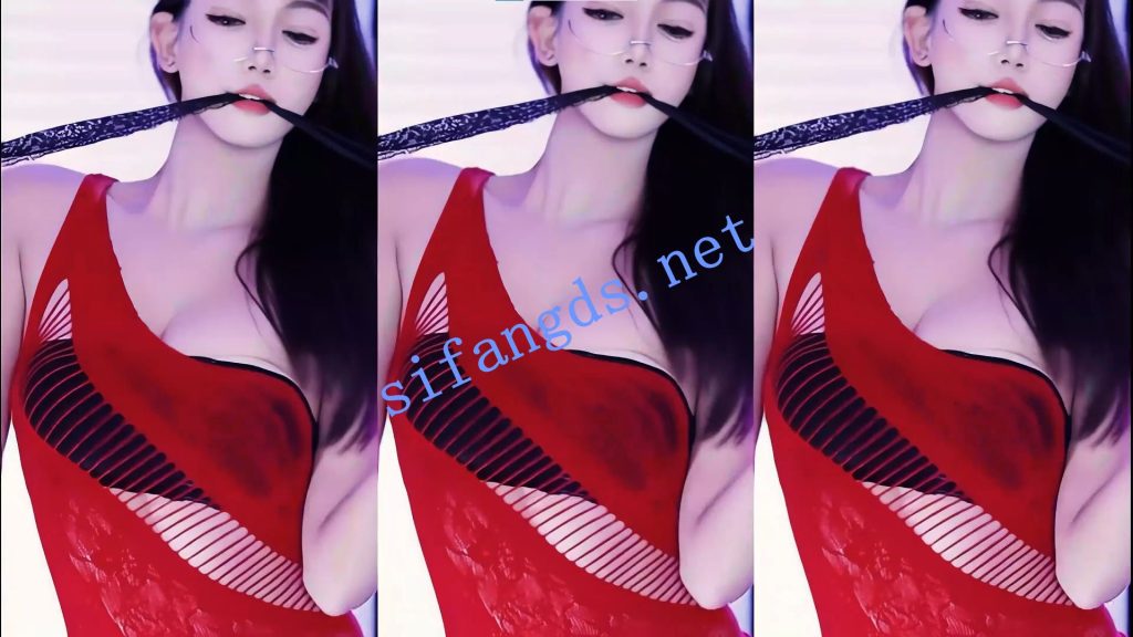 【乐嗨】蛋挞 透视包臀裙 M腿 漏内 无水印收藏版【6V】【1.5G】 预览图 5