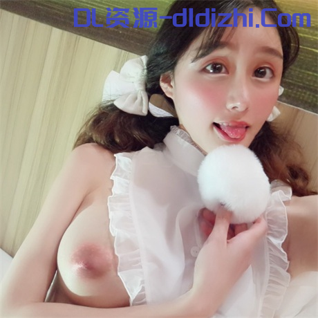 微博红人【歆公主】洗澡露脸福利作品，口活一流，绿茶脸粉奶无毛穴，网络卖淫女全国可空降46V-59P 4.36GB 预览图 1