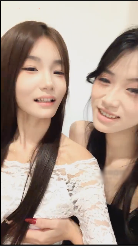 玩物直播婉晴大大s-251215 三主圣水母狗高潮【1V】【511MB百度云】