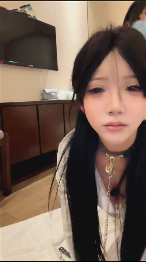 玩物直播花花-251215 女m调自己的闺蜜骚m【1V】【362MB百度云】 预览图 3