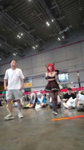 【永久专享】【WaltzCD】华尔兹2023系列之18cosplay黑丝白内【1V】【1.060G】 预览图 3