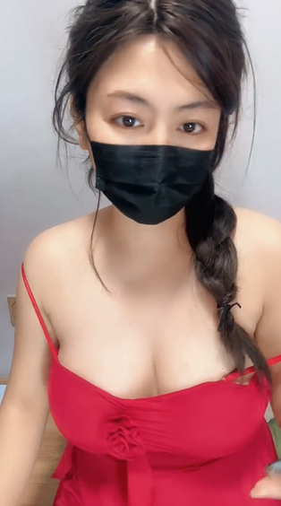 气质御姐【大鸢鸢】丰乳肥臀红睡裙 预览图 1