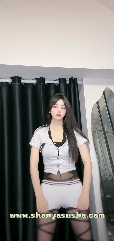 【快手主播】BlackSwan 皮裤 短裤 摩托摇 千斤顶 丝袜等 60v #1【60V】【1.8G】 预览图 8