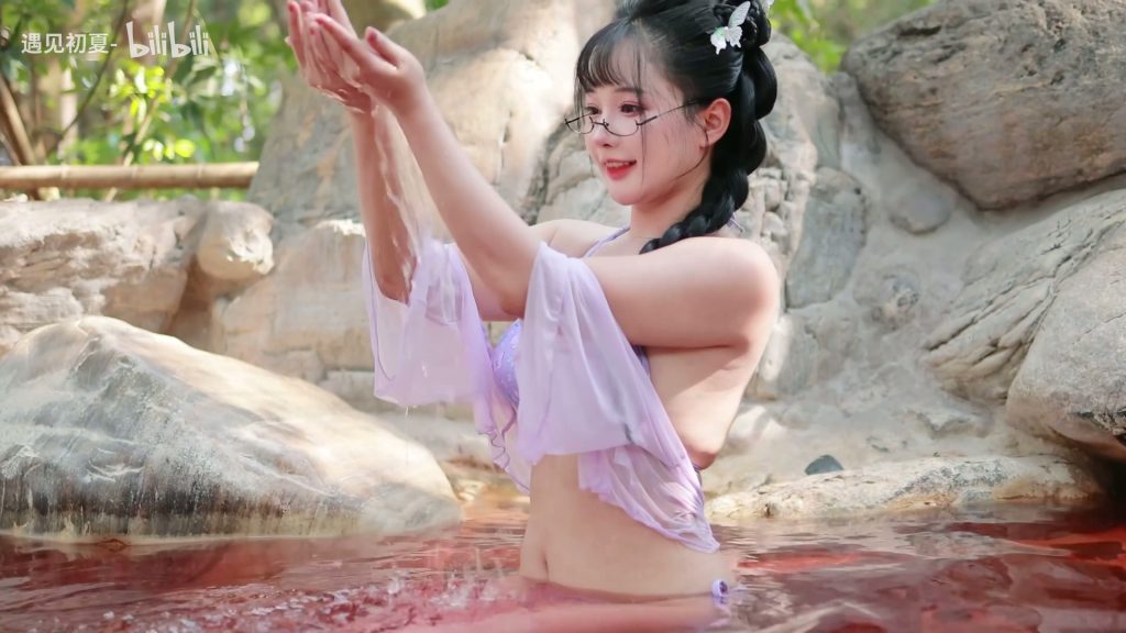 B站主播【遇见初夏】擦边充电专属合集【48V28P】【6.3G】 预览图 4