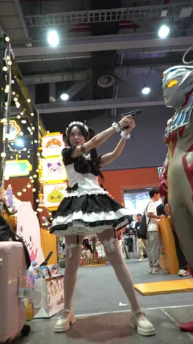 【永久专享】付模版【WaltzCD】华尔兹2023系列之15cosplay女仆装【1V】【845M】 预览图 2