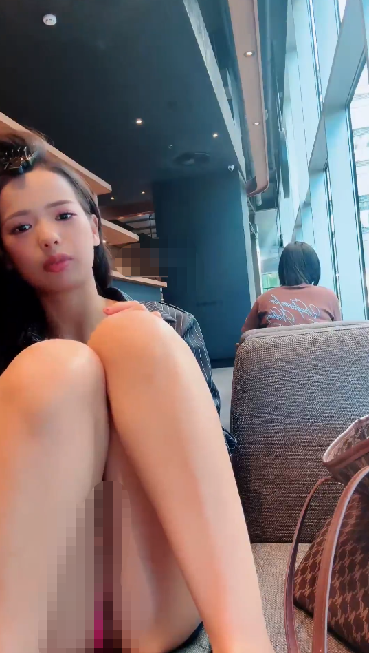 【小小晴】咖啡馆里的女神-福利岛