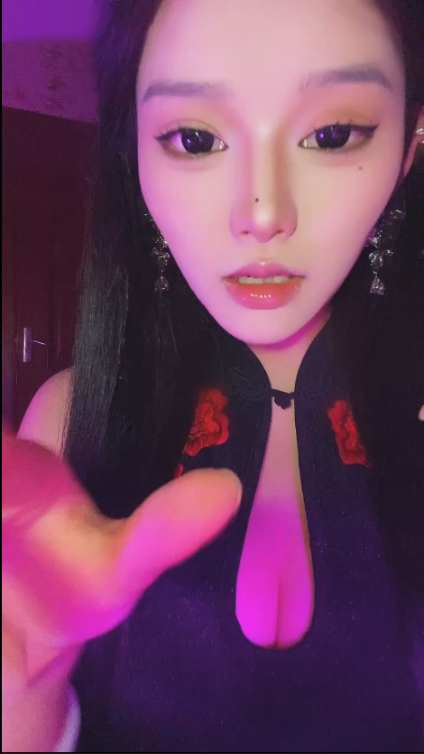 玩物直播奈诗千金-251125 红绿灯cnm三字经盯射香水【1V】【630MB百度云】 预览图 4