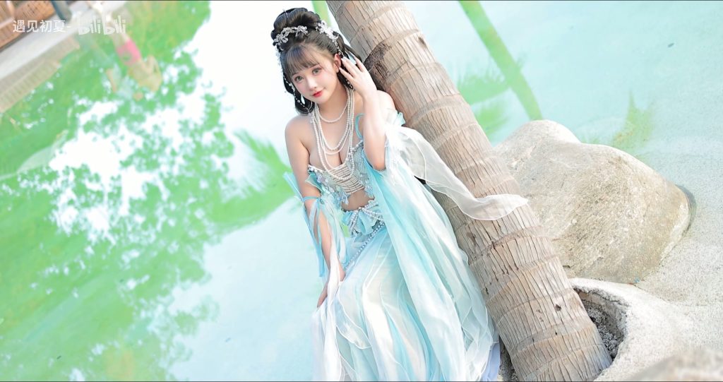 B站主播【遇见初夏】擦边充电专属合集【48V28P】【6.3G】 预览图 7