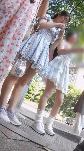 【永久专享】『D·D』-224-眼镜学生妹，蓝色格子连衣裙，浅紫内【1V】【1.64G】 预览图 4