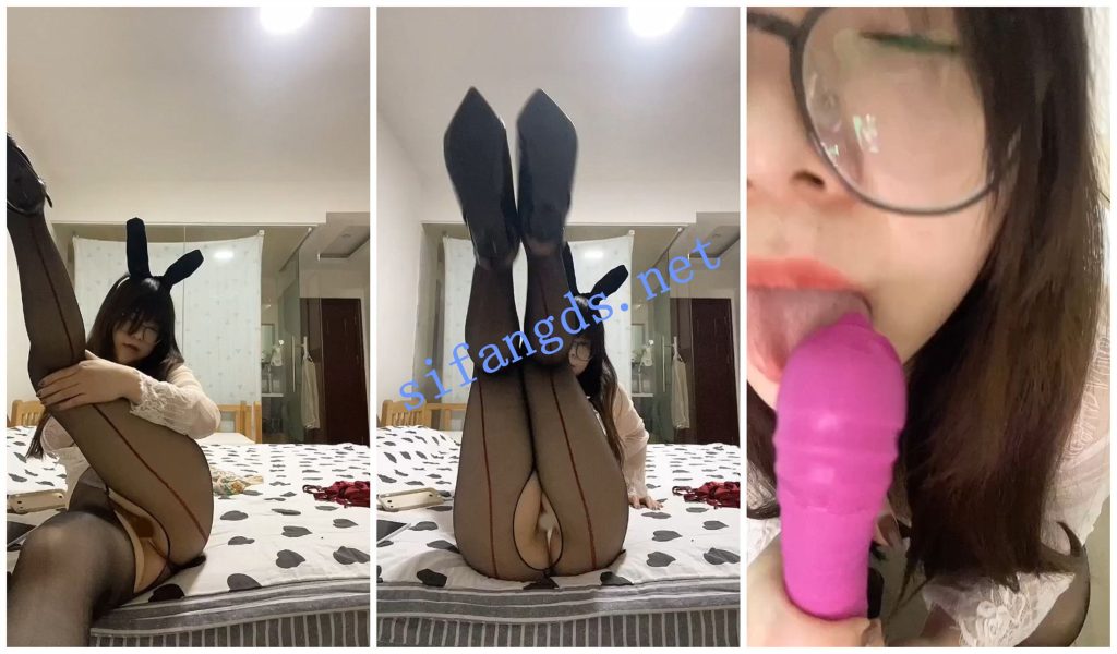 【BIGO福利】大奶肉感眼镜妹子【慢慢_Rice】脸穴同框道具自X【28V】【1.44G】 预览图 2