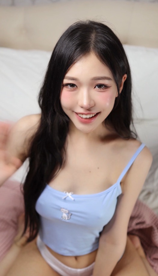 ❤️新加坡网红meriol_chan美金5部PPV单售作品双跳蛋COS自慰等【35P6V】【2.38G】 预览图 1