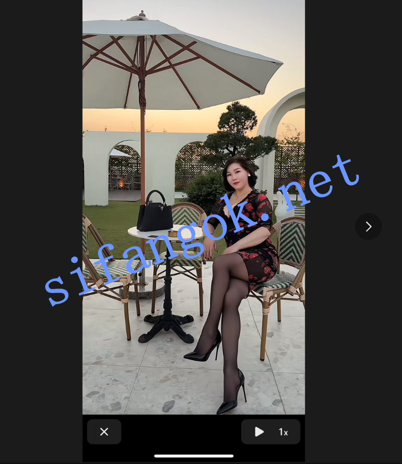 【抖音熟女巨乳】你的姨juan juan子 啪啪后入女上偷拍流出【7V】【83.2M】 预览图 3