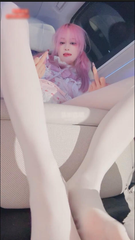 玩物直播玉子sama-251125 辱母系列人皮亲妈【1V】【370MB百度云】 预览图 3