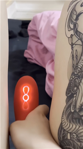 快手骚骚小妹 重庆美杜莎 自拍摸奶吃鸡啪啪福利【3V】【403M】 预览图 6