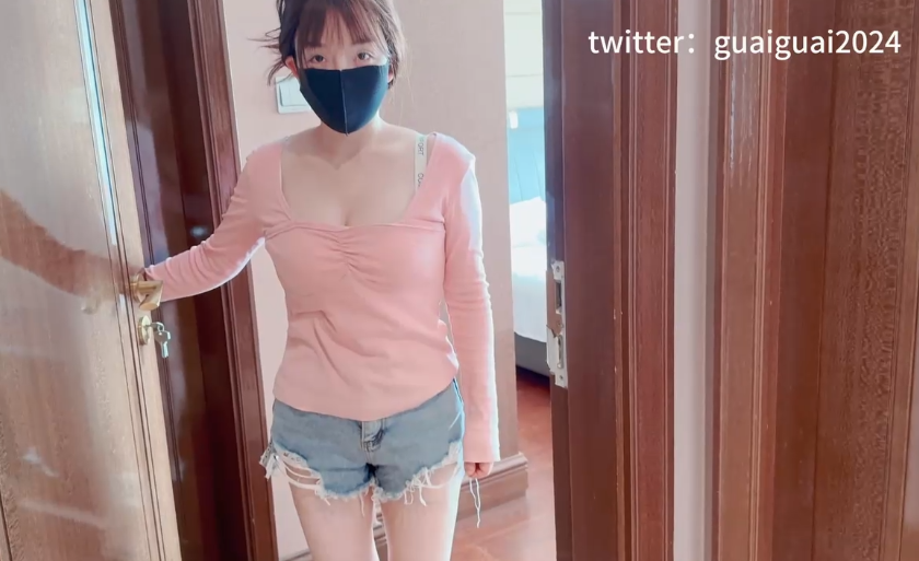 反差福利嫩妹【萌之乖乖】可爱室友酒后竟是个小骚货想要我射满精液-福利岛