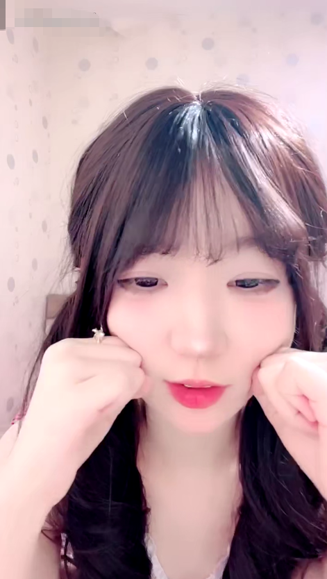 极品校花 全网最亮【05洛丽塔】粉丝互动 可爱娃娃脸 妙曼身材白虎小奶 制服裸秀 扒穴抠逼超级爽【3v】-福利岛