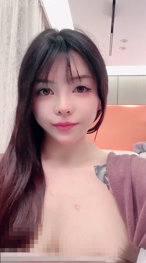 【炸土豆】爆乳女神 预览图 1