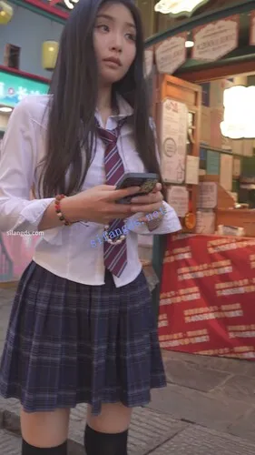 【永久专享】(BC-AA-597)制服jk长腿175小姐姐..裙摆随风飘起内裤夹进13【1V】【459M】 预览图 6