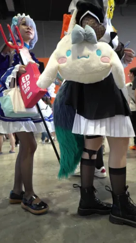 【永久专享】【WaltzCD】华尔兹2023系列之40cosplay黑丝黄内【1V】【641M】 预览图 2