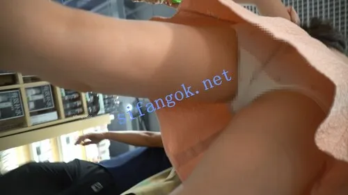 【永久专享】（空城原创）超短连衣裙美少妇，微透白N包裹肥臀前C黑森林【1V】【1.22G】 预览图 14