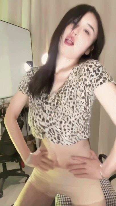 【快手福利】风骚御姐【蒋大爷重庆一支花】骚舞顶胯【10V】【1.13G】 预览图 2