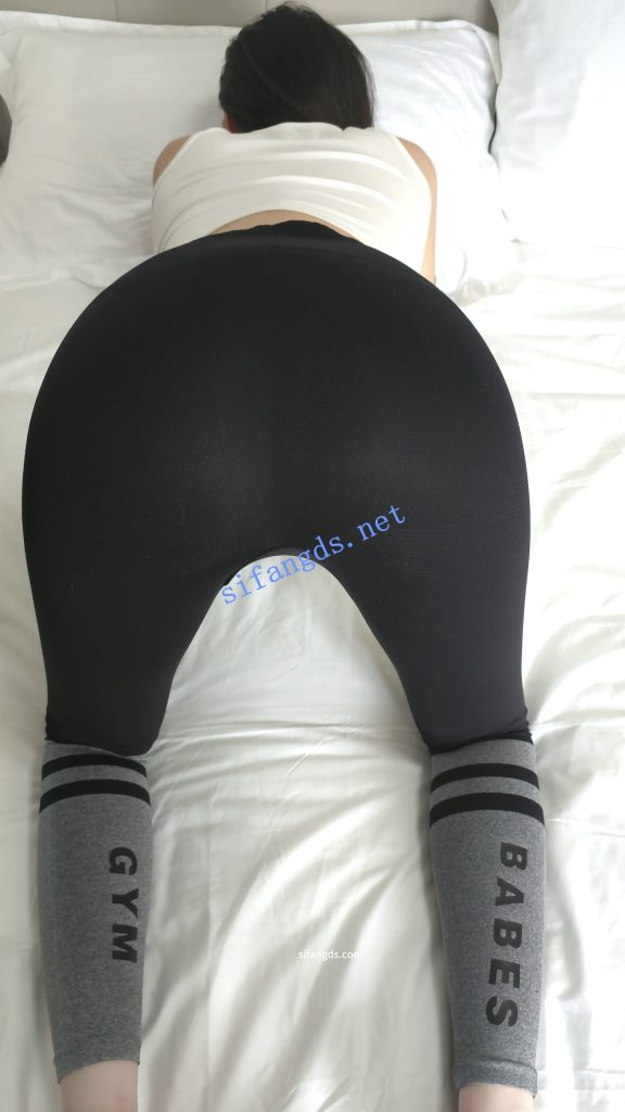 重磅【大学生私房拍摄】四位高颜值学妹大尺度私拍10【65P6V】【7.22G】 预览图 16