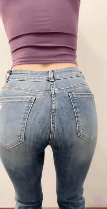 【快手福利】风骚肥臀御姐【沐沐呀】骚舞顶胯抖臀骚表情【25V】【7.45G】 预览图 5