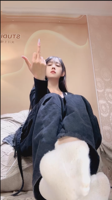 玩物直播啊晴s-251127 早泄酸臭白袜榨精【1V】【149MB百度云】-福利岛