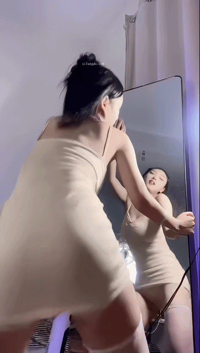 【快手福利】风骚御姐【蒋大爷重庆一支花】骚舞顶胯抖奶.2【17V】【8.11G】 预览图 10