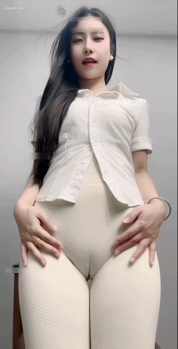 【快手福利】风骚肥臀御姐【沐沐呀】骚舞顶胯抖臀骆驼趾.2【31V】【8.97G】 预览图 13