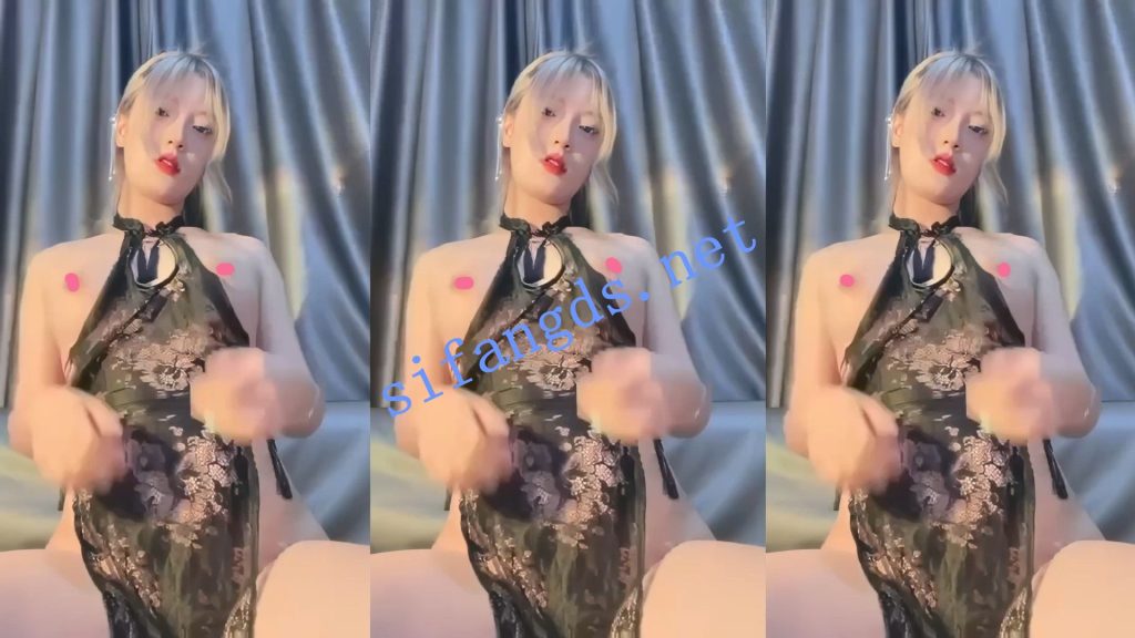 ‼️漂漂 明月 万元滴蜡裸舞自慰尺度拉满全身粉嫩【3V】【815M】 预览图 5