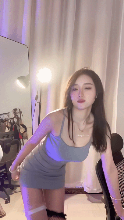 【快手福利】风骚御姐【蒋大爷重庆一支花】骚舞顶胯抖奶.2【17V】【8.11G】 预览图 7