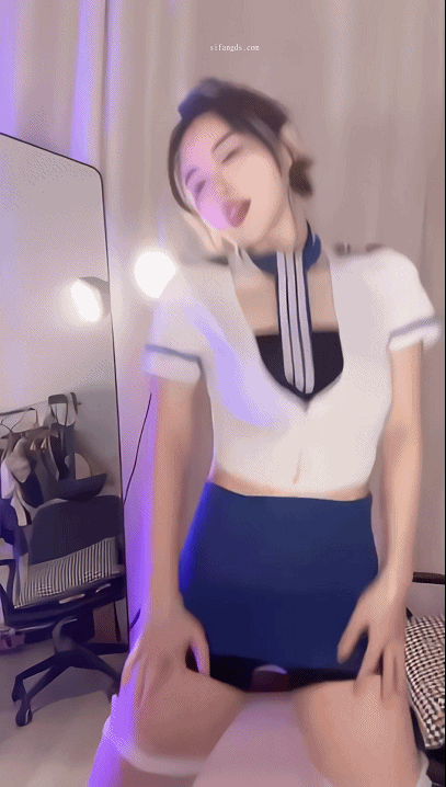 【快手福利】风骚御姐【蒋大爷重庆一支花】骚舞顶胯抖奶.2【17V】【8.11G】 预览图 14