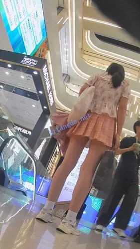 【永久专享】『D·D』-218-粉色超短百褶裙，少妇，浅蓝内【1V】【475M】 预览图 2