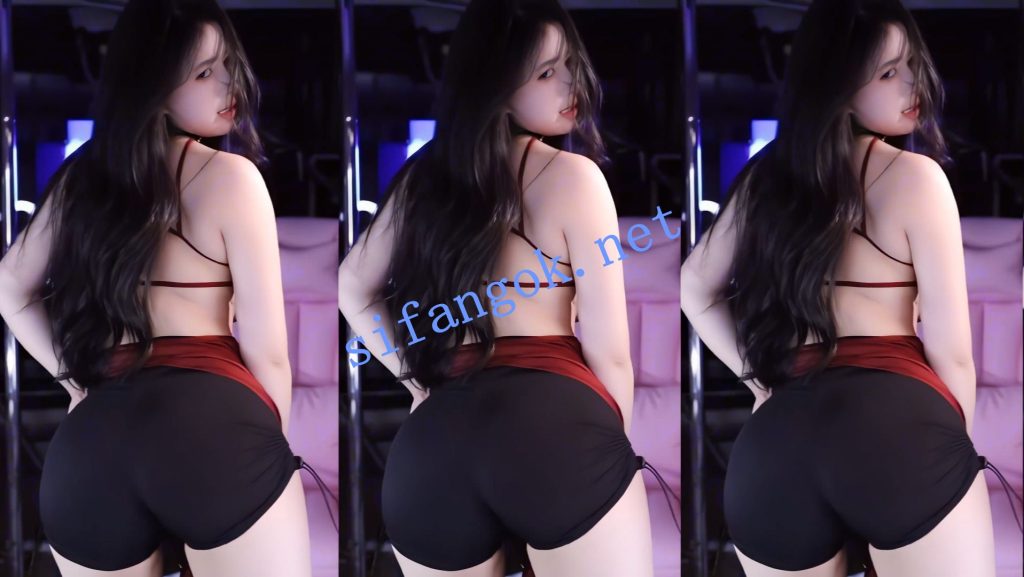 【虎牙】小酒窝翁馨 转会虎牙初夜直播，极限擦边狂怼肥臀【4V】【572M】 预览图 1