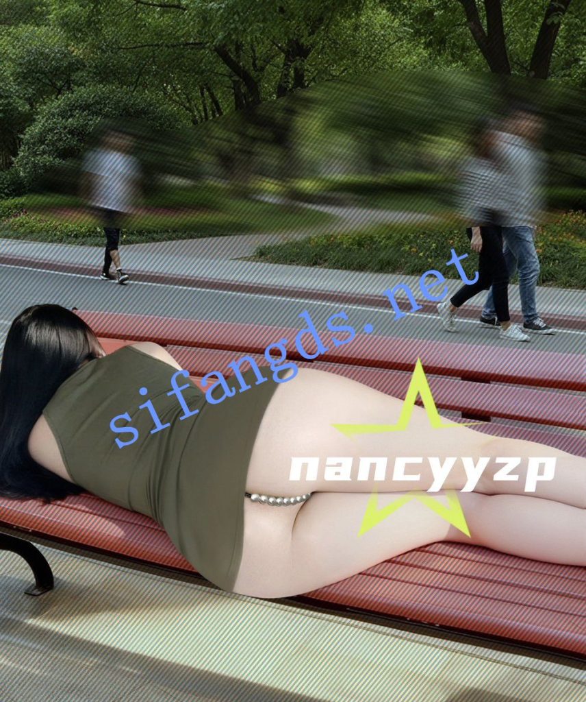 极品身材颜值女神【nancyyzp】露出自慰付费私拍【6V】【789M】 预览图 7