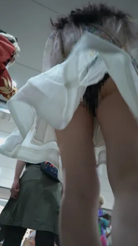 【永久专享】【WaltzCD】华尔兹2023系列之19长裙骚妇【1V】【731M】 预览图 1