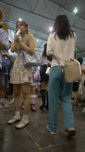 【永久专享】【WaltzCD】华尔兹2023系列之20高颜女友大翘臀【1V】【548M】 预览图 7