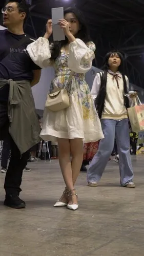 【永久专享】【WaltzCD】华尔兹2023系列之19长裙骚妇【1V】【731M】 预览图 2