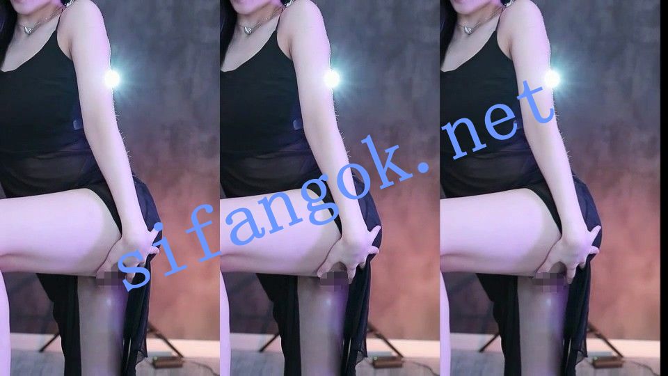 虎牙 梦曦 高颜好身材 无内 露脸半裸裸舞 史上最大尺度 2V【2V】【144M】 预览图 19